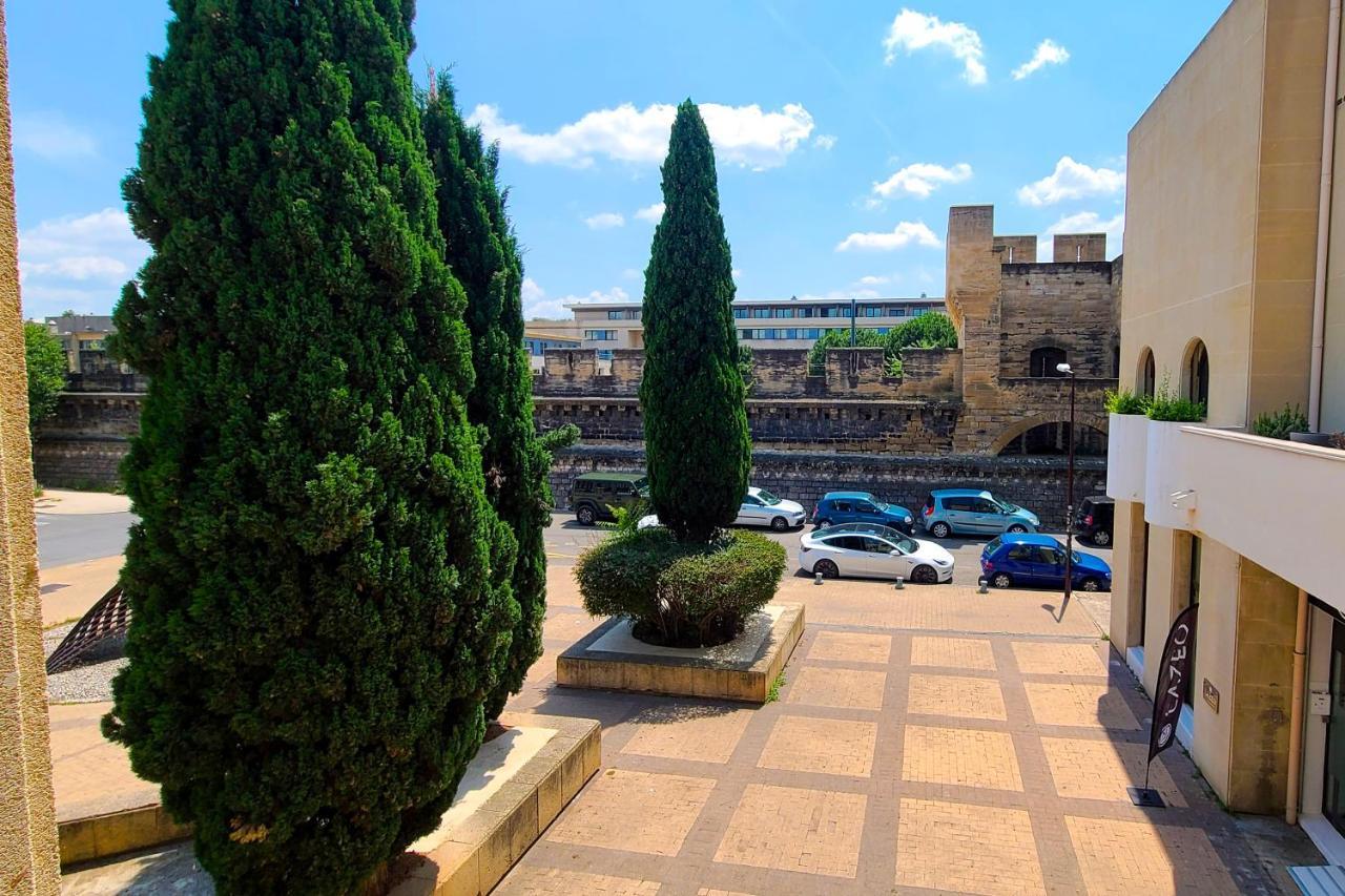 Apartamento Regard Sur Les Remparts - Terrasse & Parking Aviñón Exterior foto