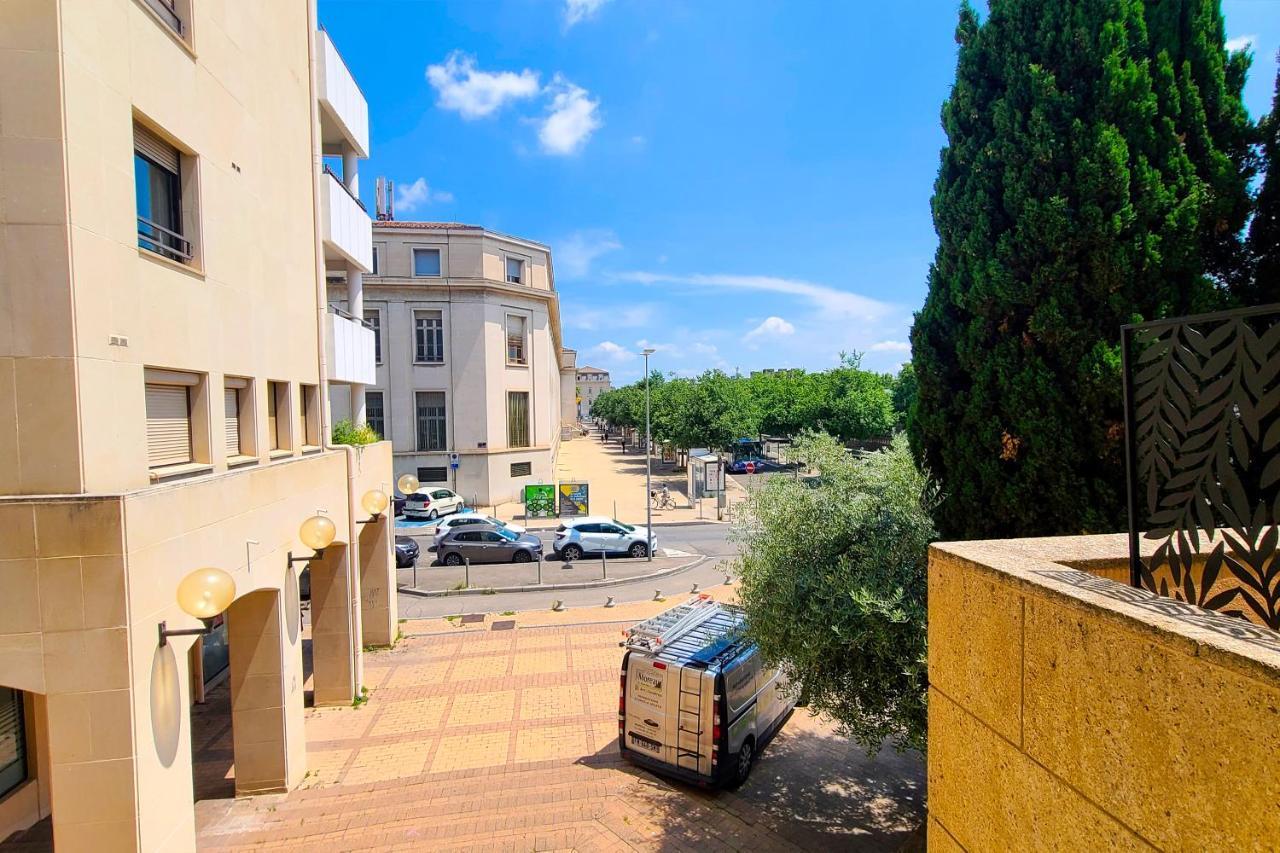 Apartamento Regard Sur Les Remparts - Terrasse & Parking Aviñón Exterior foto