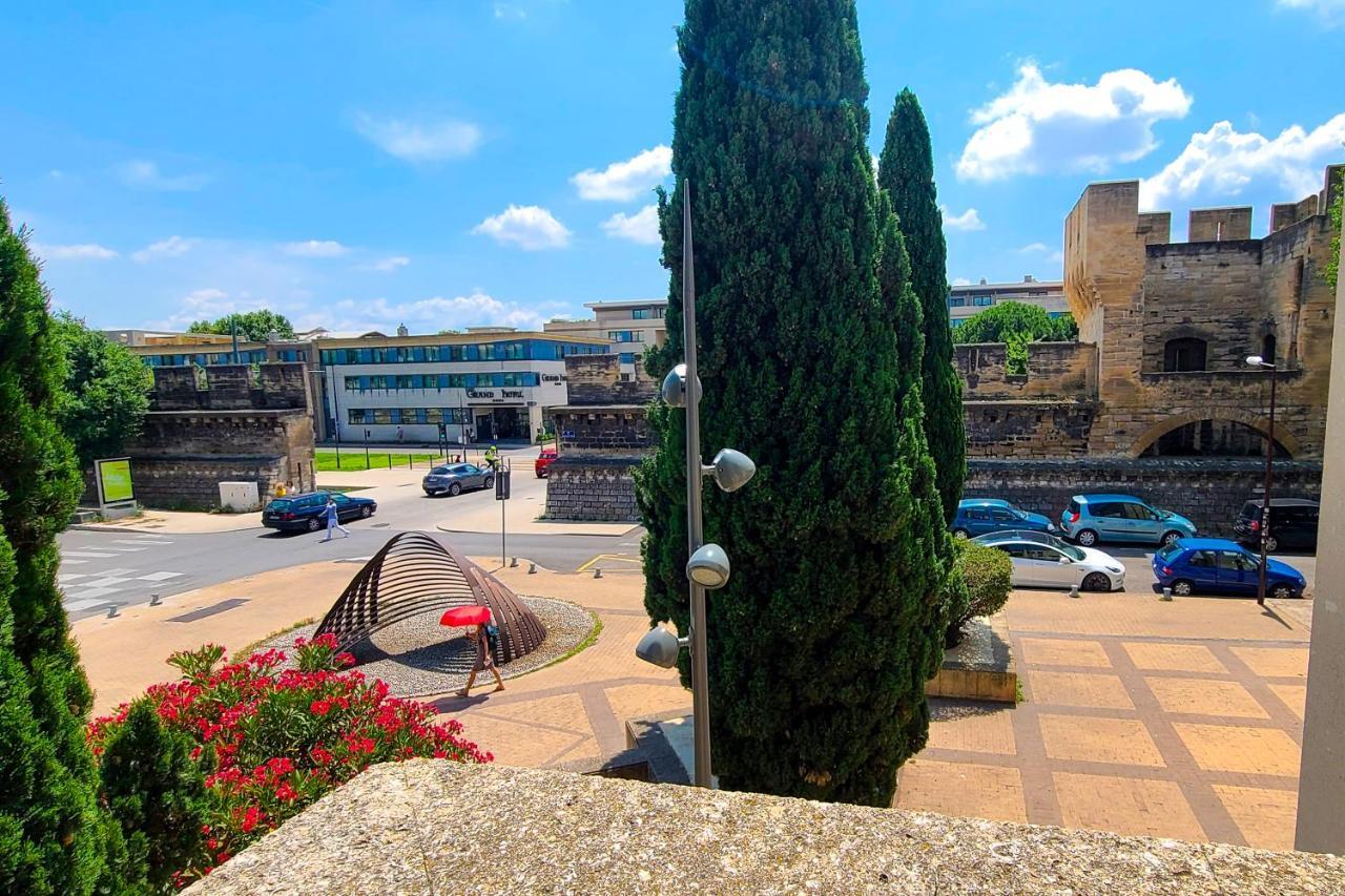 Apartamento Regard Sur Les Remparts - Terrasse & Parking Aviñón Exterior foto